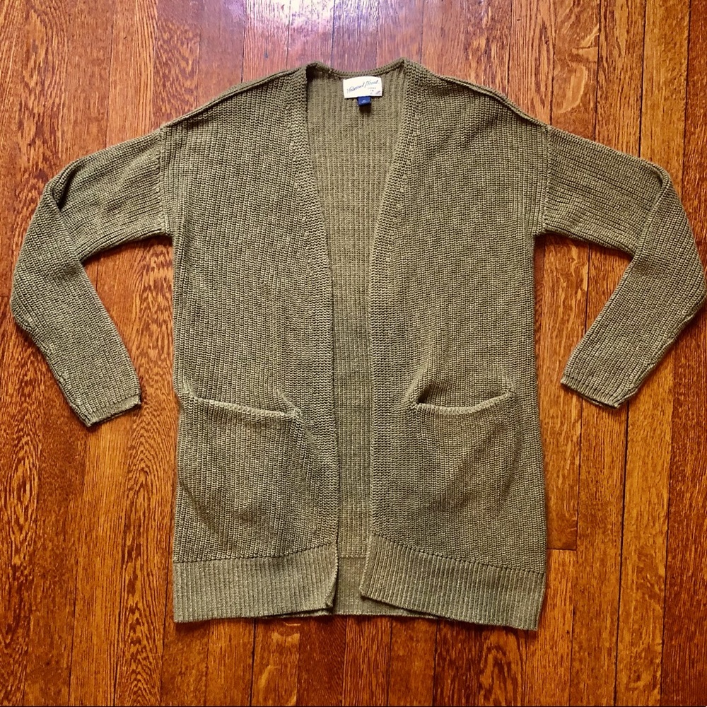 Olive cardigan with pockets